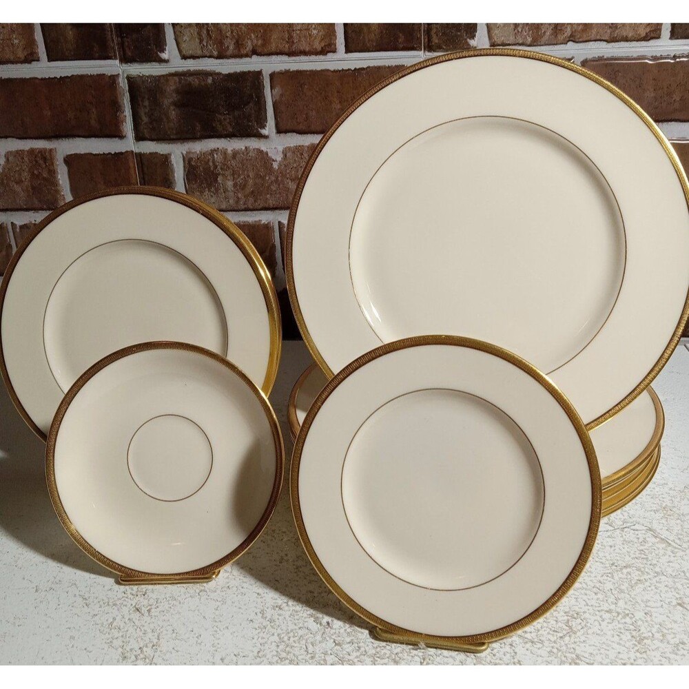 Lenox China J33 - 10 Piece Mixed Dinner Set